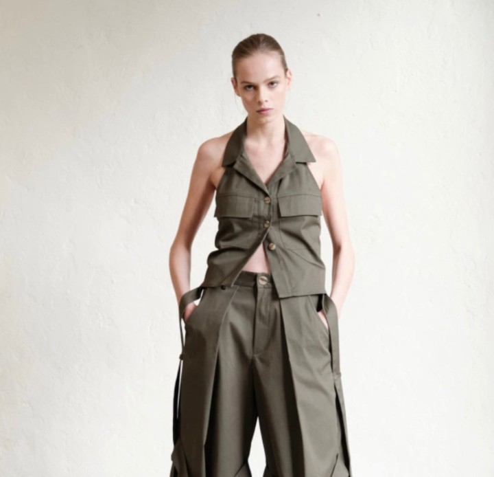 Linda Lumina Vest Size: S Color: Khaki