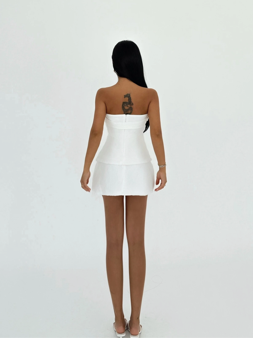 Elisia Whit Short Set Size: L