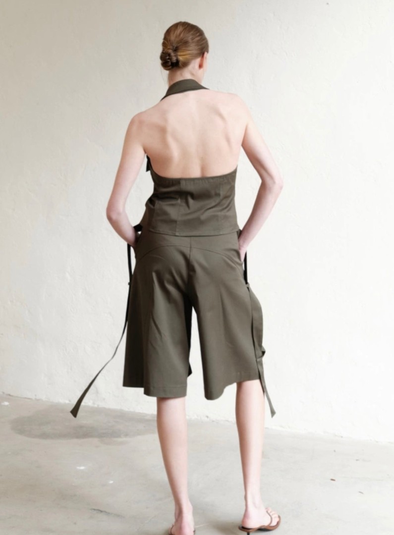 Linda Lumina Vest Size: S Color: Brown