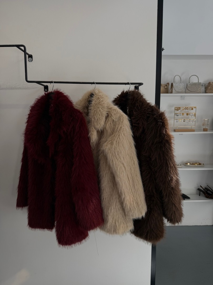 Long Brown Fur Size: M