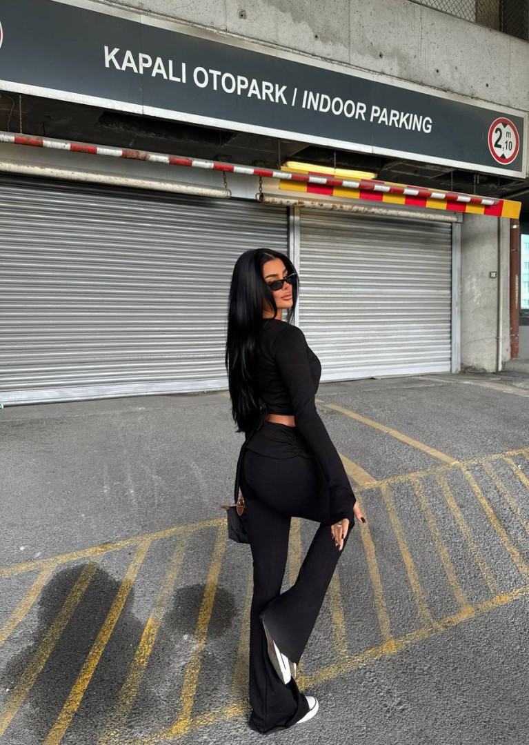 Xenia 3 pcs Two Piece Set Color: Black Size: L