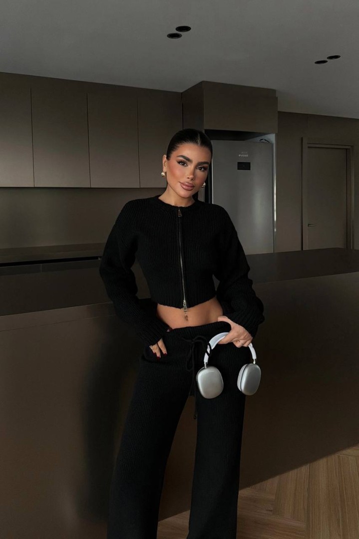 Eva Knitted Two Piece Set Black Size: M/L