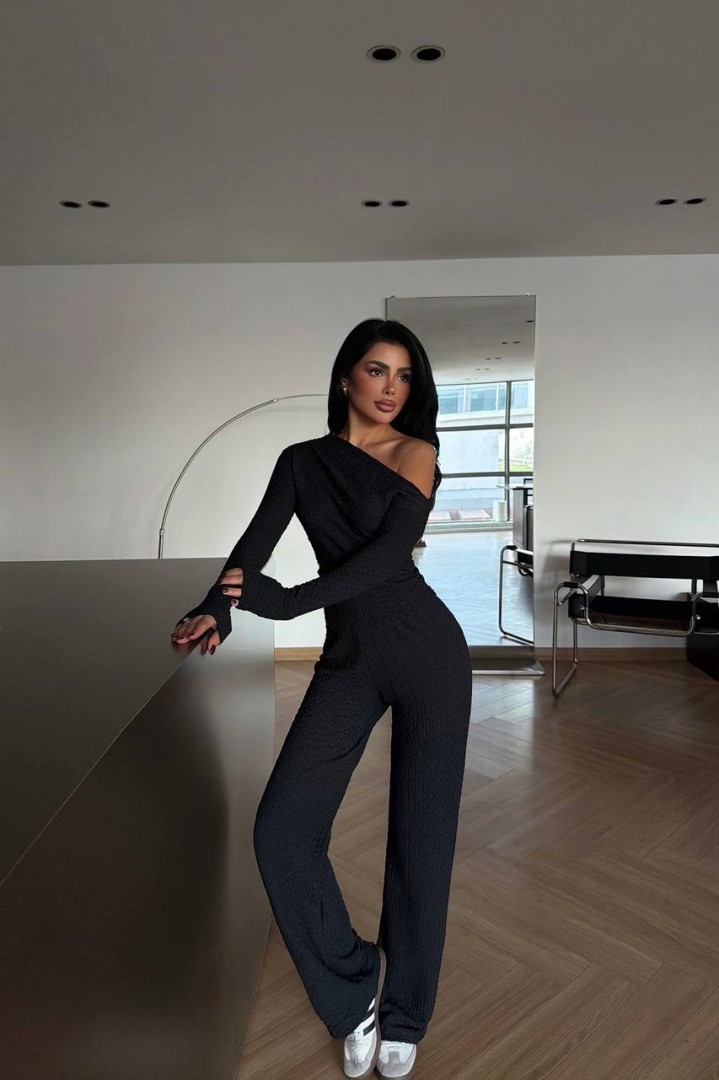 Xenia Casual Black Two Piece Set Size: L