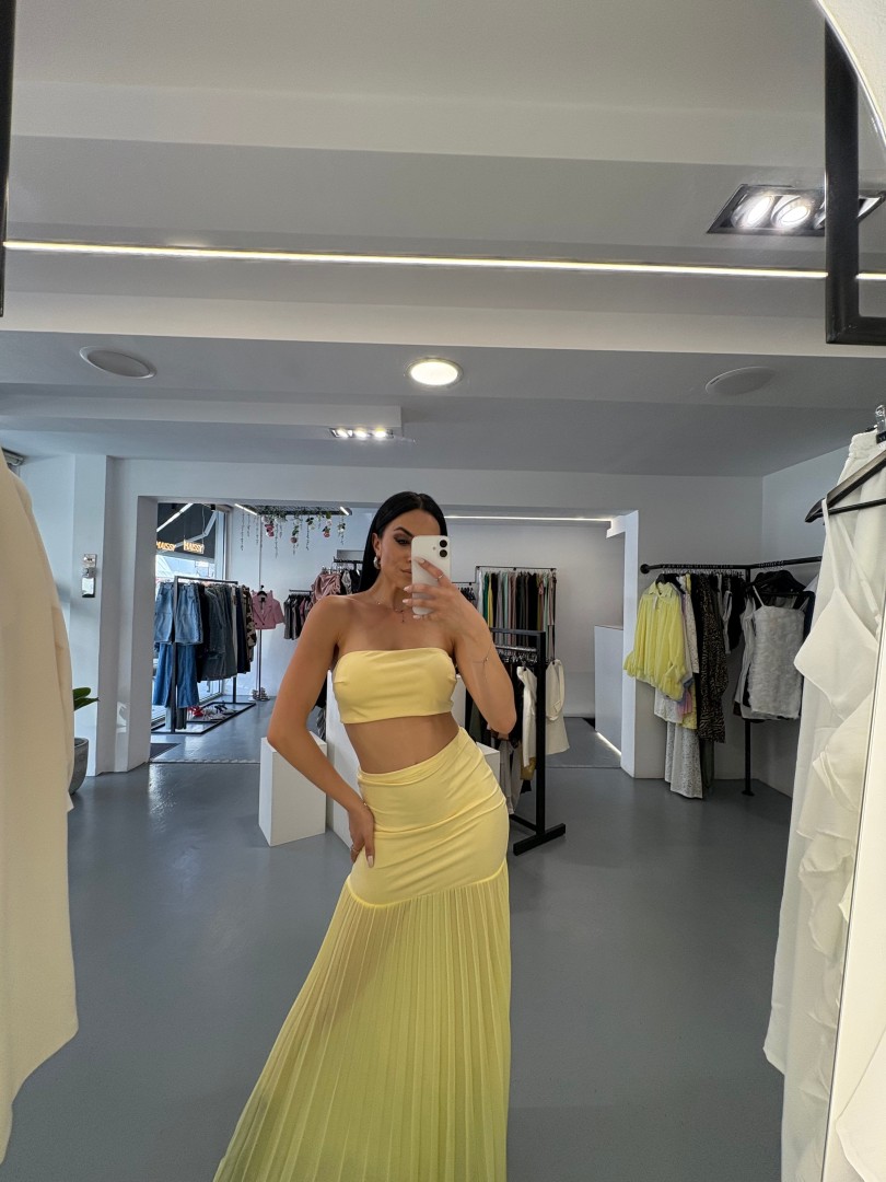 Elia Two Piece Set Color: Black Size: One size