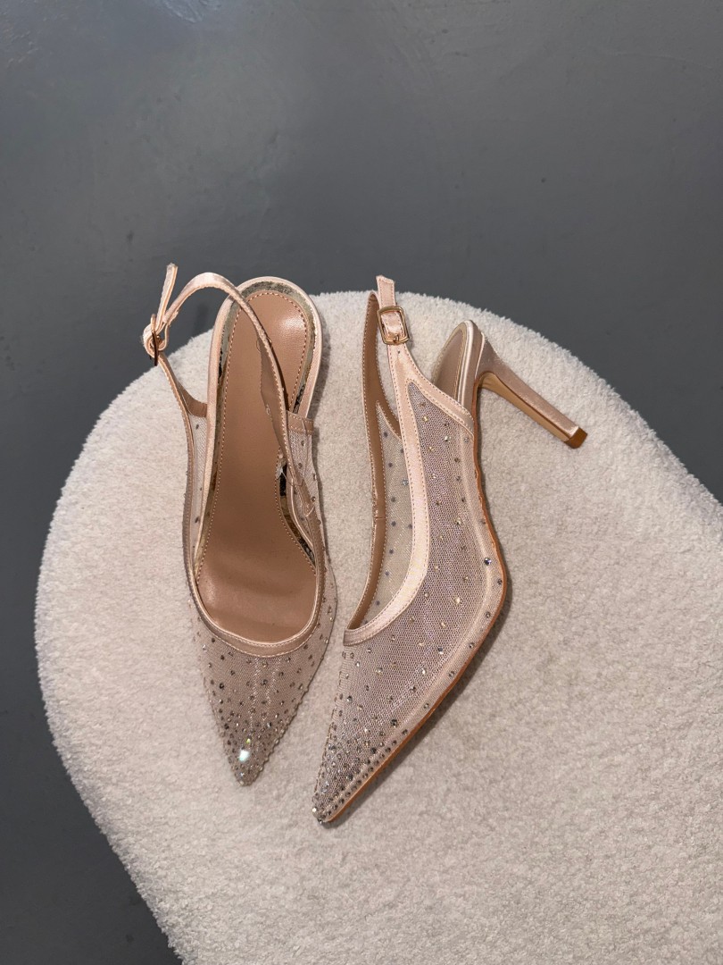 Gold Diamond Decorated Heels Size: 39