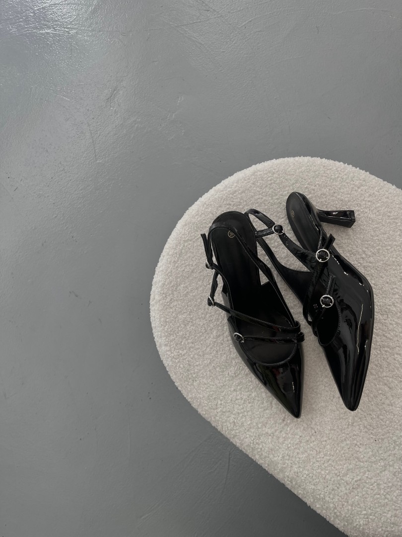 Black Pumps Heels With Straps Size: 38