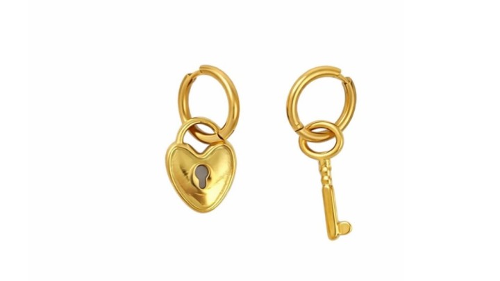 Stainless Steel Lock & Key Hoop Earrings – Gold