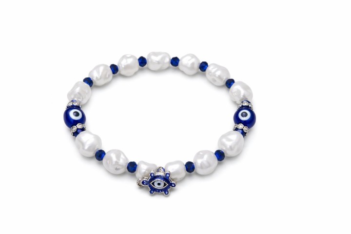 Pearl & Crystal Evil Eye Bracelet – Elegant Protective Charm with Pendant