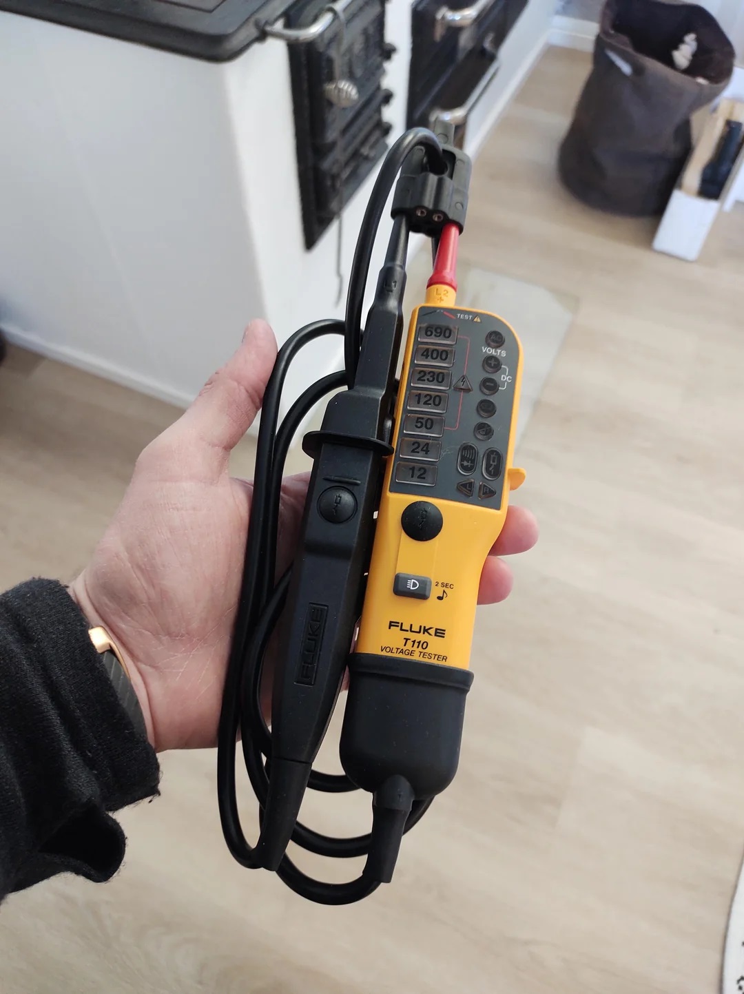 Fluke T110 Two-pole Voltage and Continuity Electrical Tester