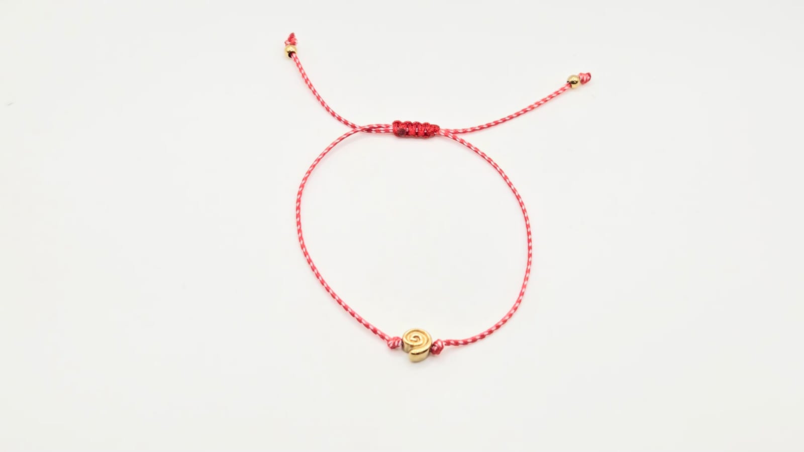 Martaki bracelet with stainless steel snail.