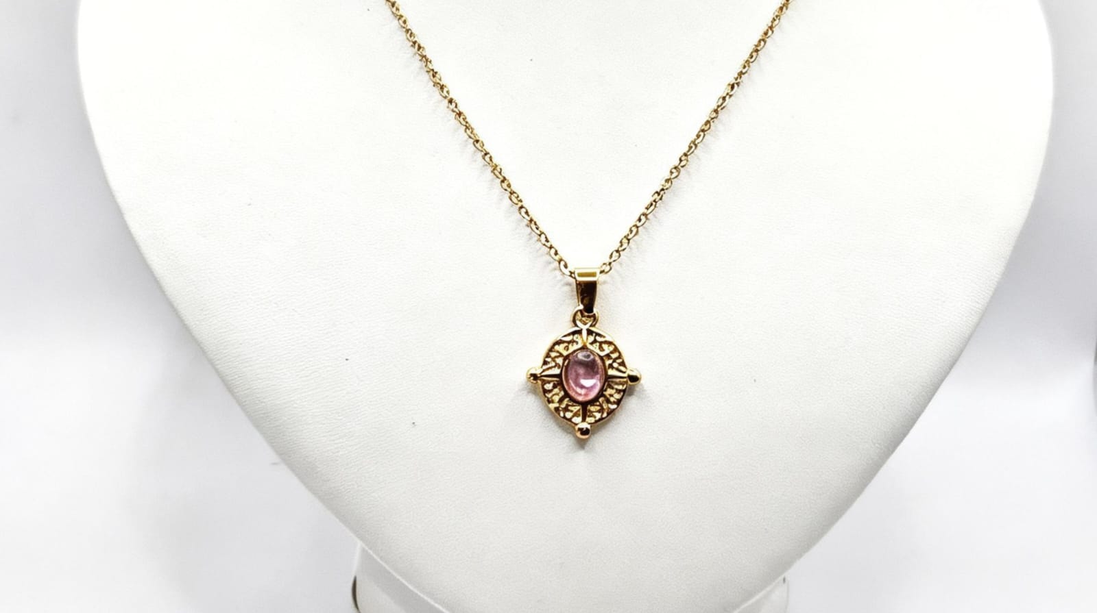 Gold Stainless Steel Oval Necklace With Amethyst Stone. Cod. 03