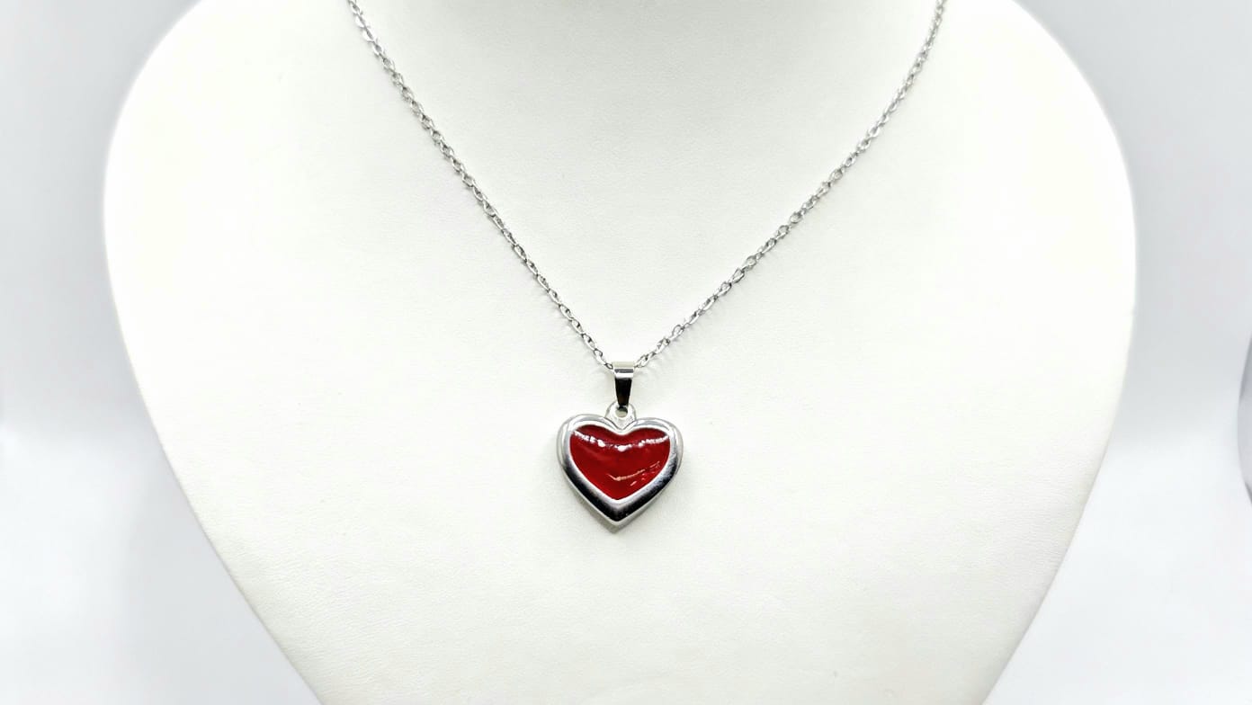 Silver Bordeaux Heart Necklace. Cod.20