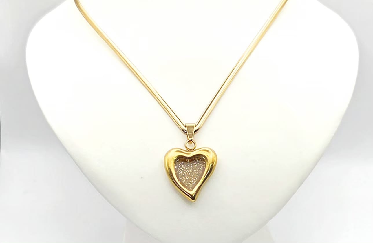 V Choker Necklace Gold Stainless Steel. Heart Pendant. Cod.28
