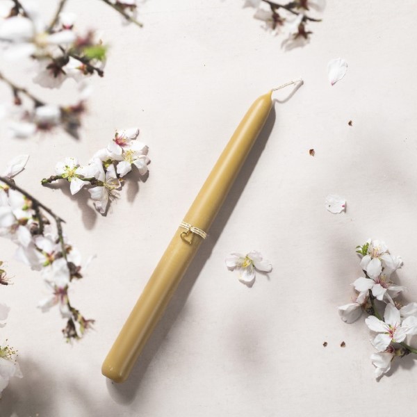 Handmade Easter Beeswax Easter Candle –Lampada “Heart”