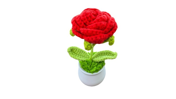 🌹 Handmade Crochet Rose Flower in Pot – 14 cm
