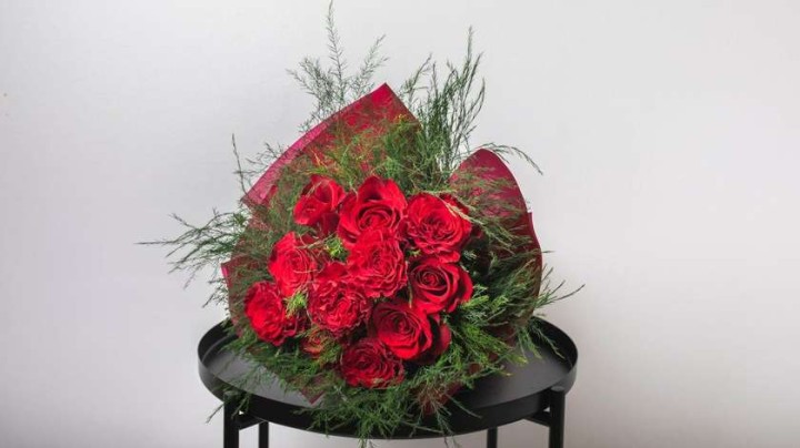 Bouquet Of 11 Red Roses