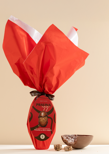 Pralina Egg : Milk Chocolate Easter Egg filled with Pralina