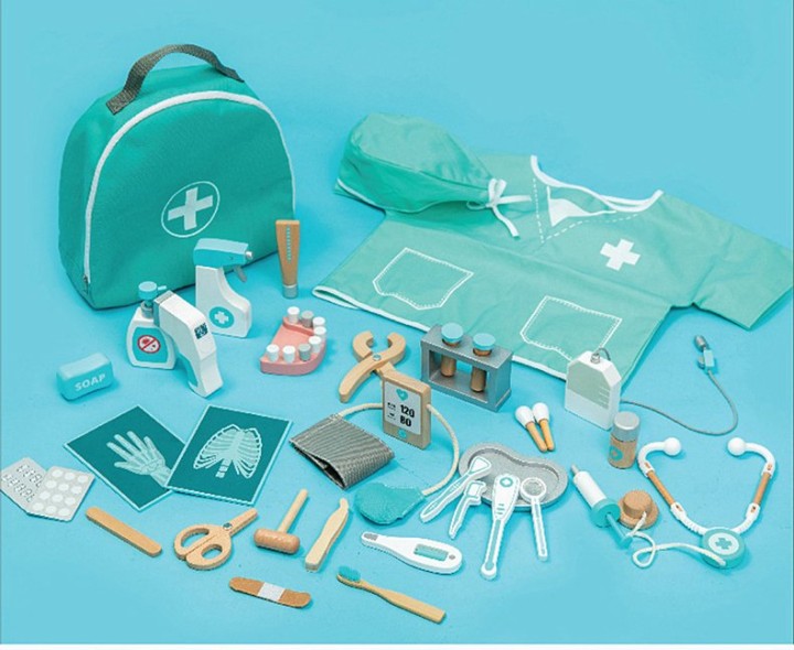 Umu Role Playing Luxury Doctor Set