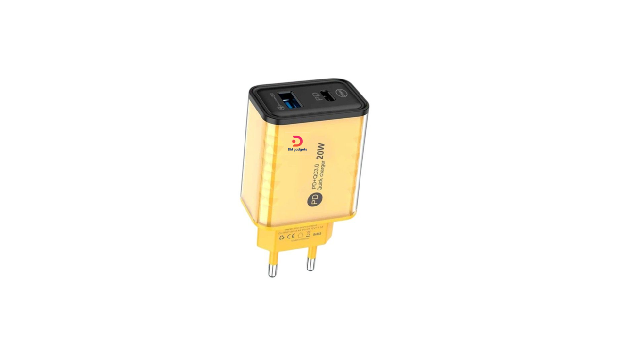 609C#Kouvolsen®CX-176B Fast Charge Adapter with 2 USB-A and Type-C Ports – 20W Yellow