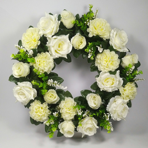 Wreath with white flowers