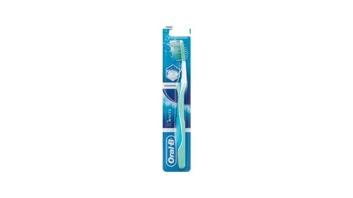 Oral B Artica 40 Medium, Toothbrush