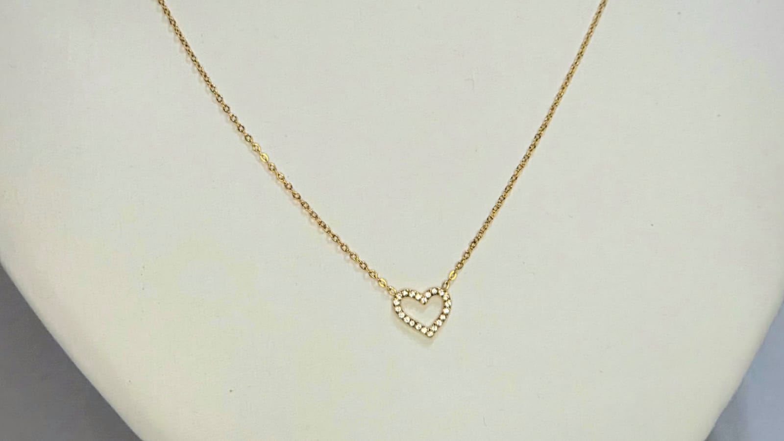 Stainless Steel Heart Necklace With Rhinestones.wneck.1
